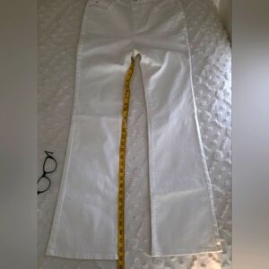 Ann Taylor White Jeans Mid Rise Boot Cut Size 4 NWOT